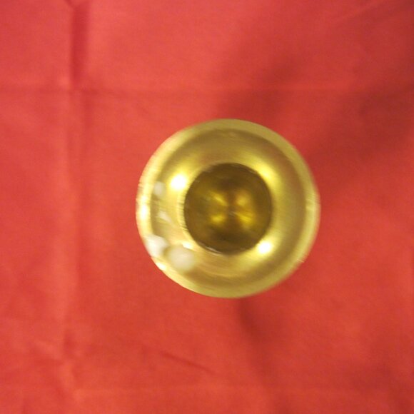 RETRO 60'S BRASS CANDLESTICK, W/SQUARE BASE, HOLDS TAPERED CANDLE - Picture 2 of 4